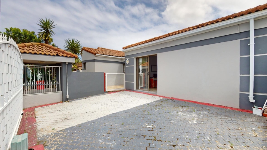 3 Bedroom Property for Sale in Willow Glen Eastern Cape